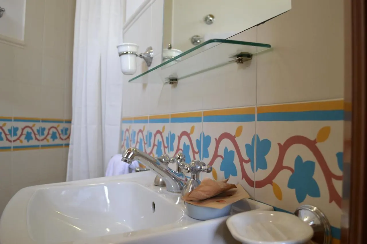 Hotel Cala Buguto Custonaci 0*,  Italia