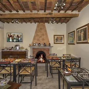 Art Gallery 3*, Vorno Italie